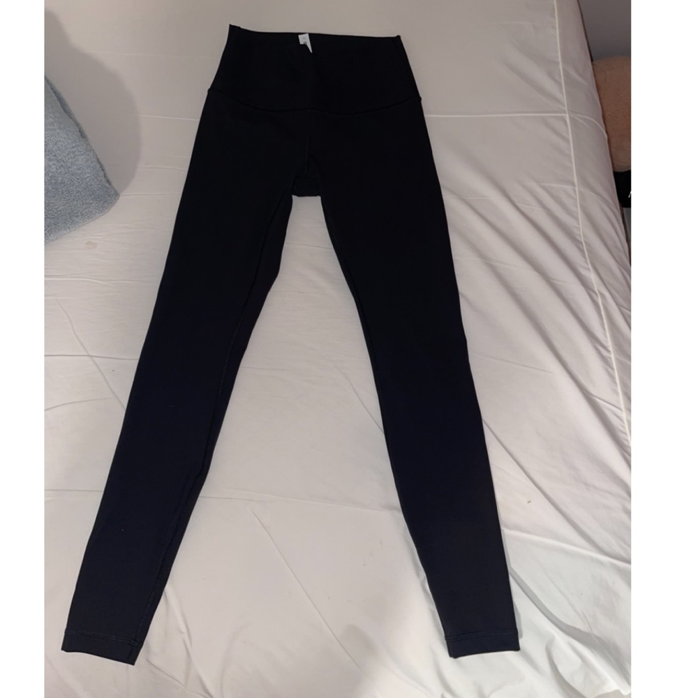 28’’ lululemon leggings, Never been worn and size 6